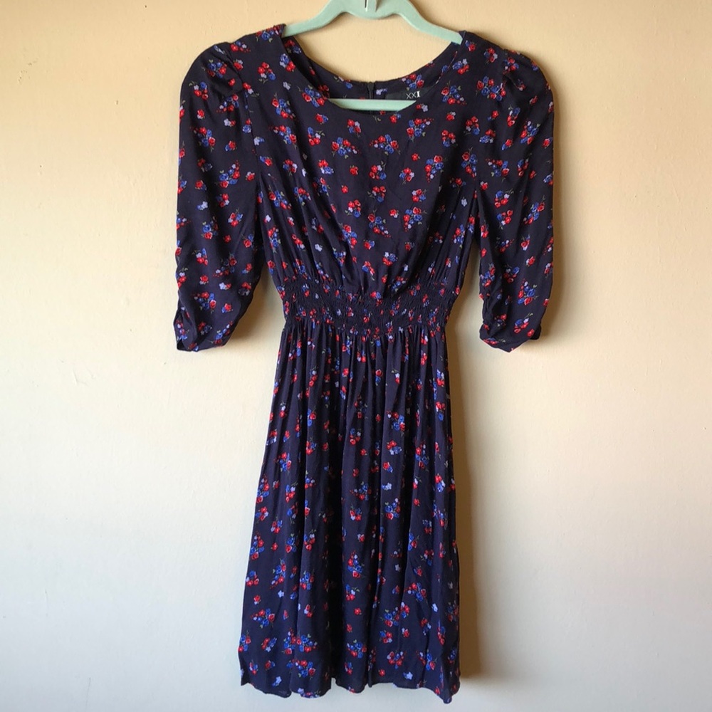 Floral Dress - Picture 2 of 5